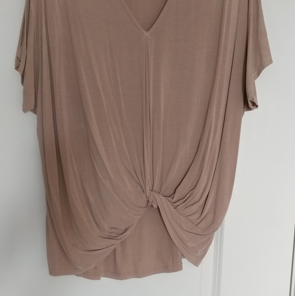 Top - Picture 2 of 2